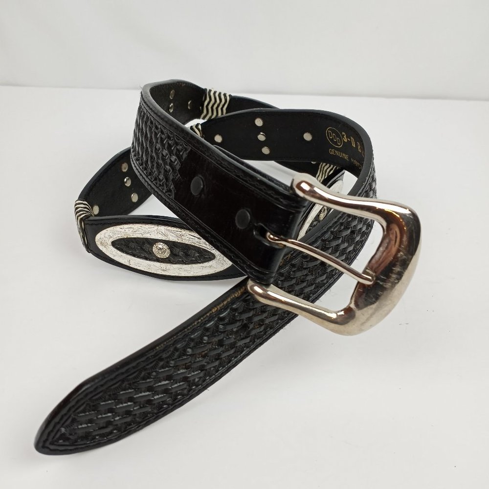 3D (DDD) Leather Hand Tooled Scalloped Concho Belt Size 38